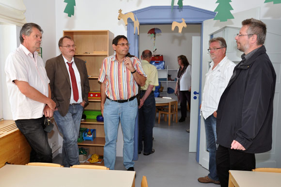 Freie Wähler in den oberen Räumen des Kindergartens 