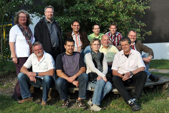 v.l. Kindergärtnerin C. Obitz, Gerhard Obitz, Hartmut Hubert, Stefan Kern, Hans-Jürgen Kunz, Mareike Malo, Holger Claassen, Gerhard Schmidt, Timo Gröf, Karl-Heinz Eckhardt und Willibald Schlagbaum.